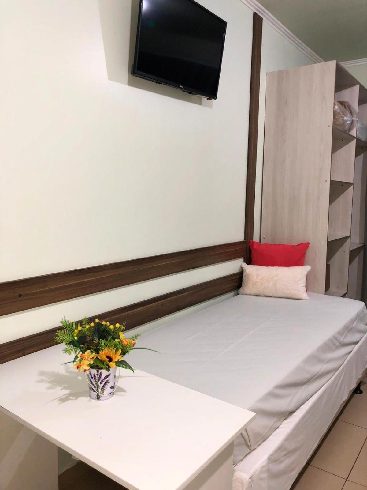 Hotel E Pousada Caroline Фос ду Игуасу Екстериор снимка