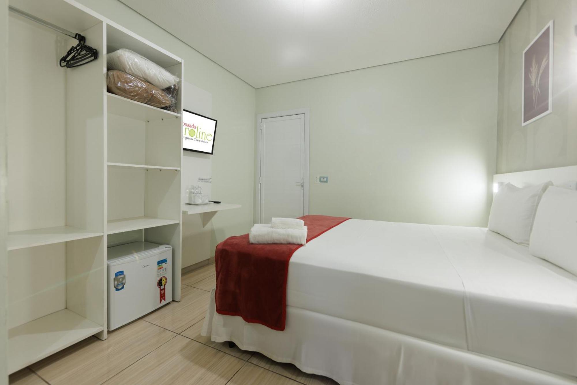 Hotel E Pousada Caroline Фос ду Игуасу Екстериор снимка